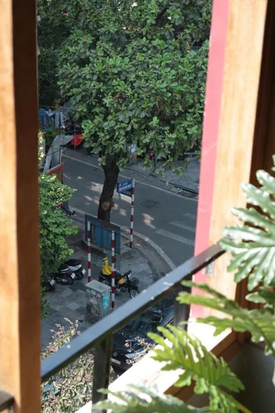 Indochine Rooftop room with balcony and ancient street view, 3' to Beer Street Tạ Hiện – Photos 14